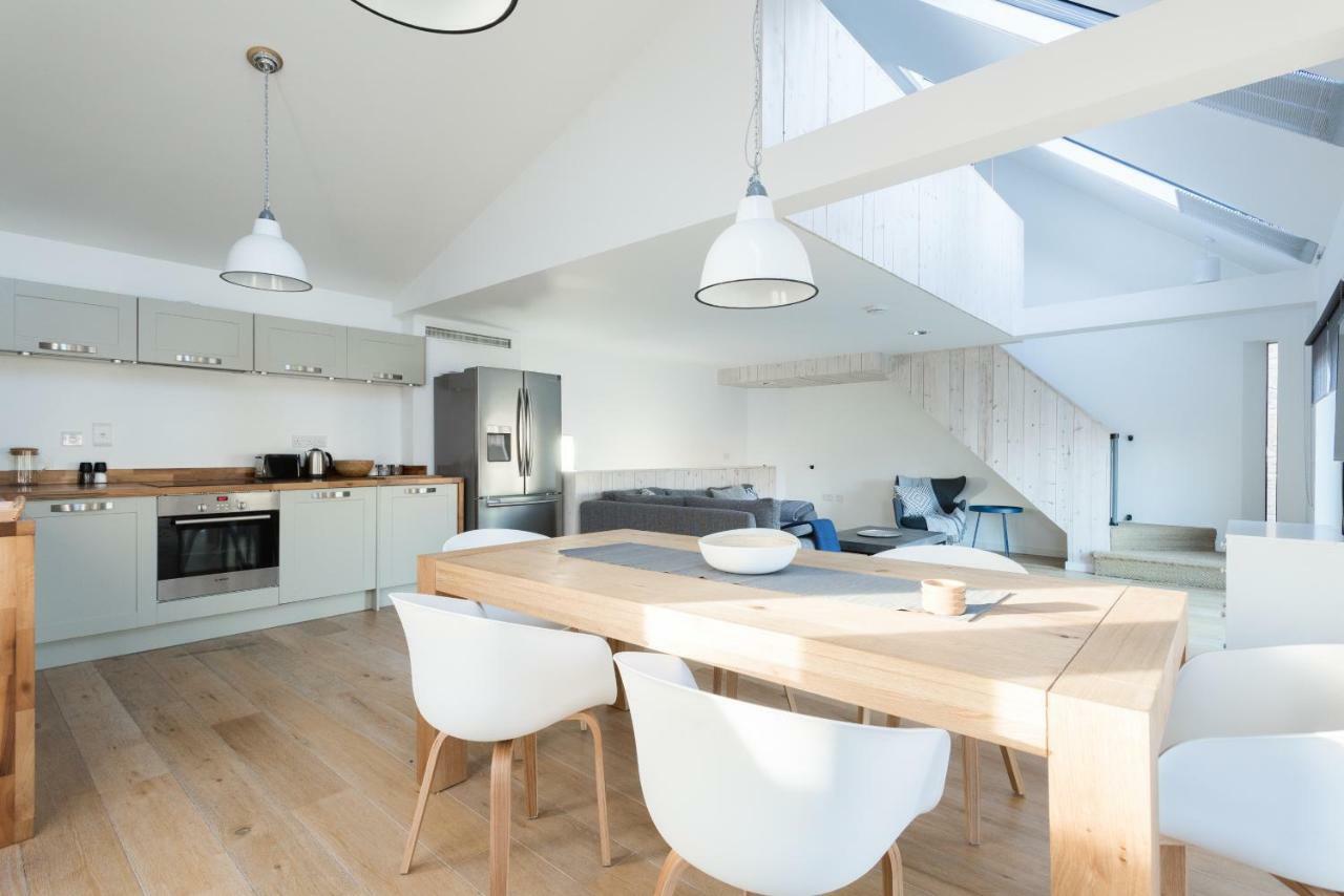 The Cliffside Loft - Distinctly Modern 3 Bdr Riverside Home Bath Buitenkant foto